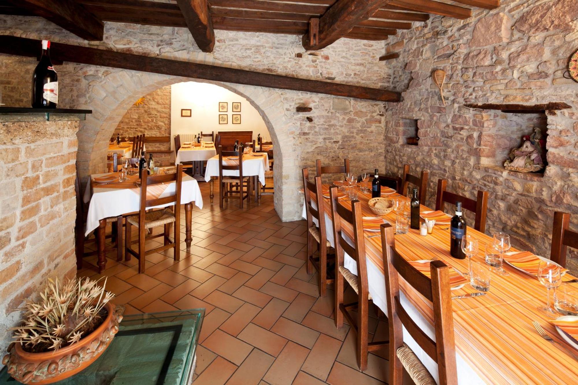 Agriturismo Il Castello Assis Exterior foto